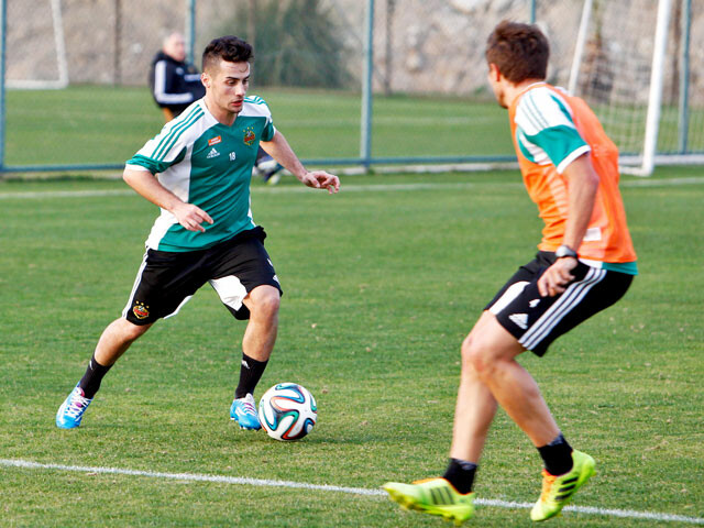 SK Rapid Eldis Bajrami wird verliehen